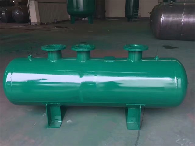 1679991473376569.jpeg 万源万源万源蒸汽分气缸1.jpeg